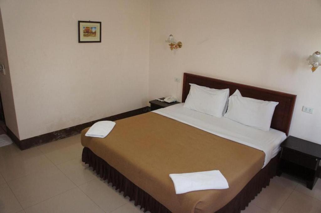 Chaleunehoung Hotel Vientiane Exterior foto