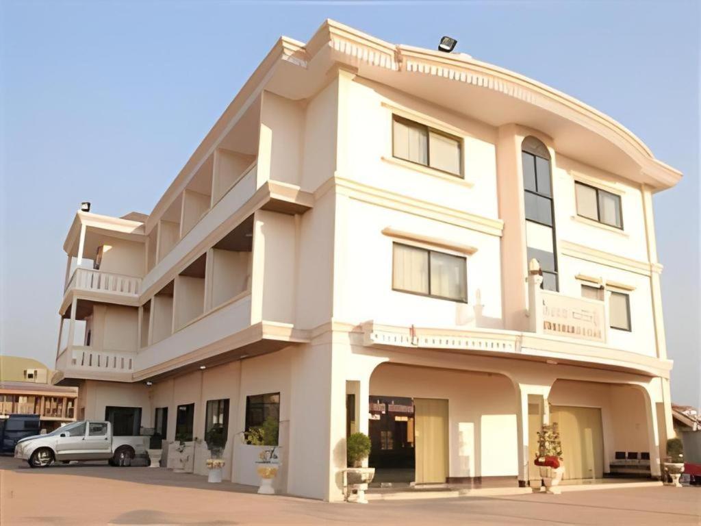 Chaleunehoung Hotel Vientiane Exterior foto